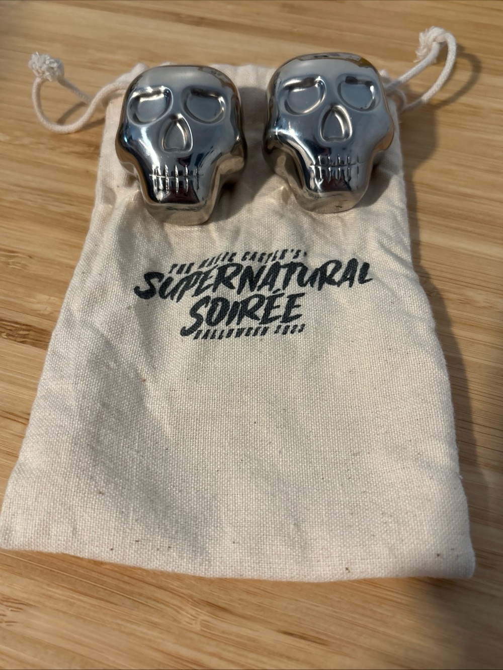 Magic Castle Skull Whiskey Stones - Silver Reusable Chillers Halloween Steel - Picture 6 of 6